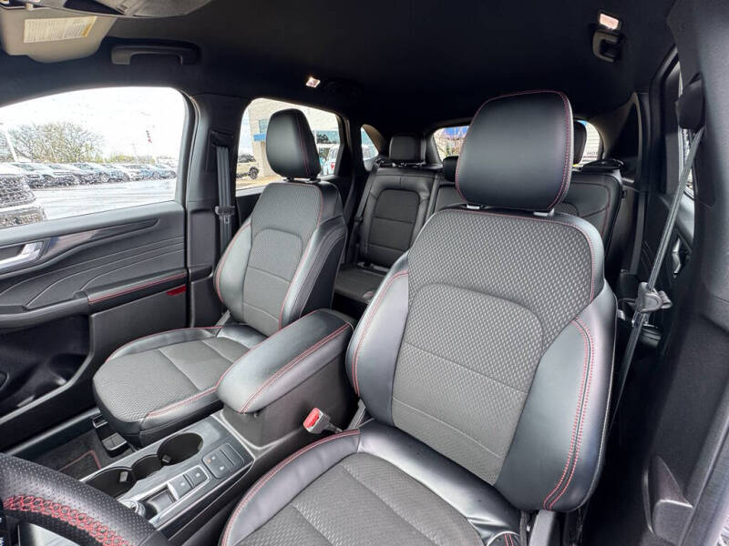 2023 Ford Escape ST-Line Select