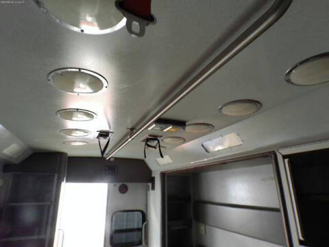 2016 Freightliner M2 106
