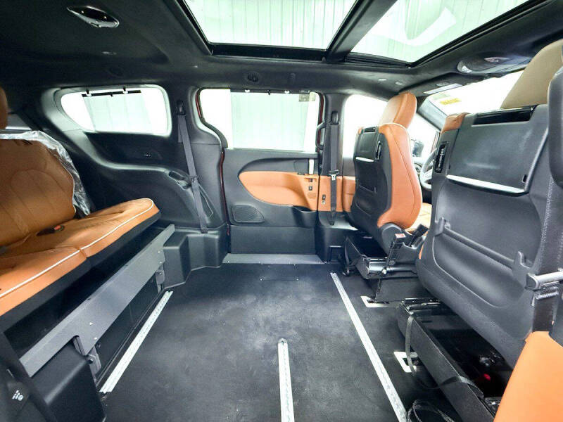 2026 Chrysler Pacifica Pinnacle
