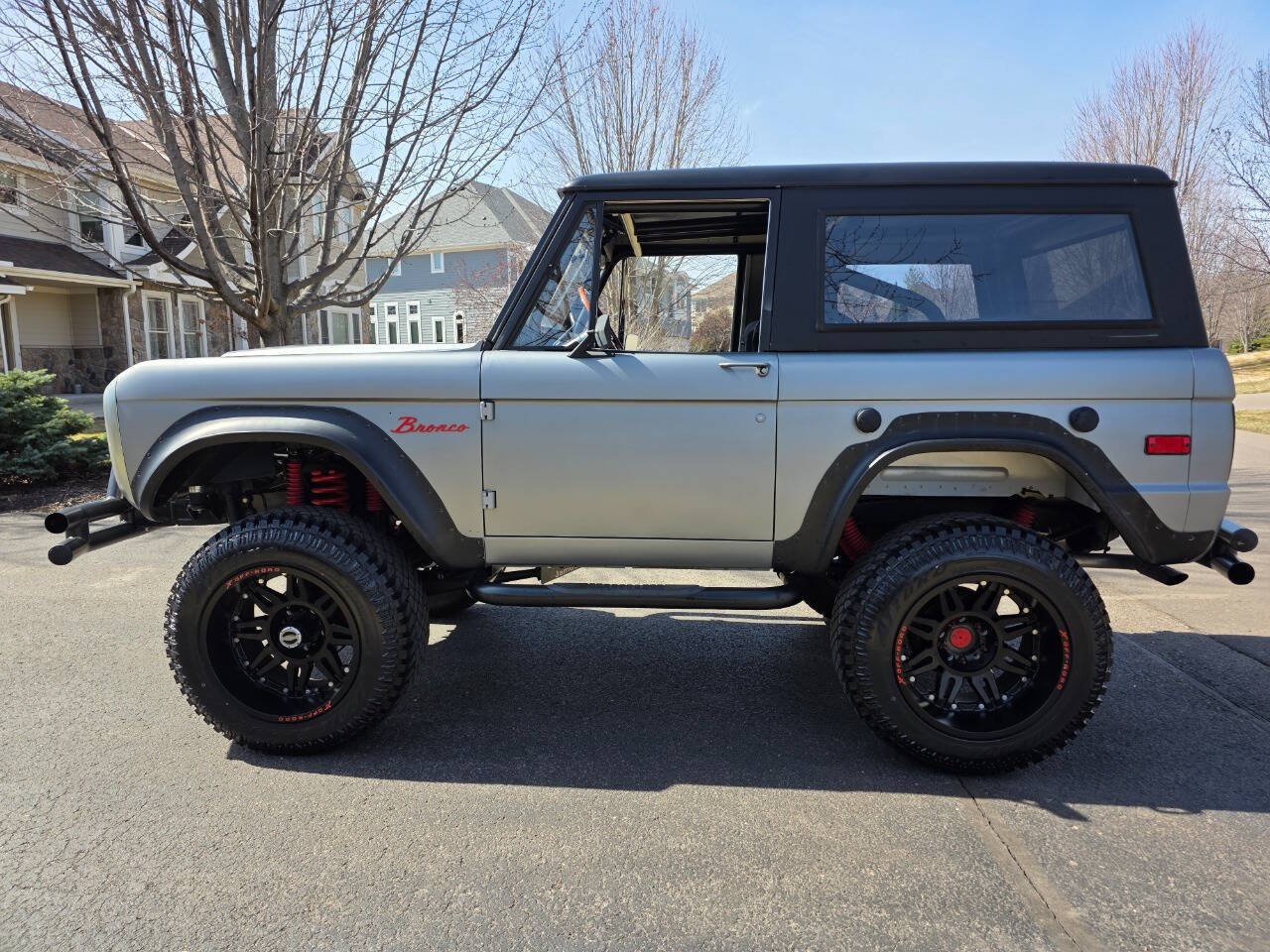 1971 Ford Bronco 8