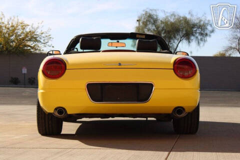 2004 Ford Thunderbird Deluxe