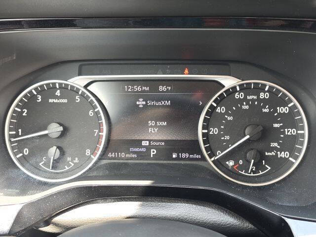 2023 Nissan Pathfinder SV