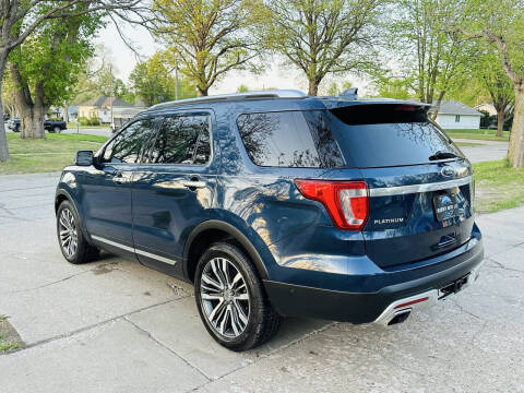 2017 Ford Explorer Platinum