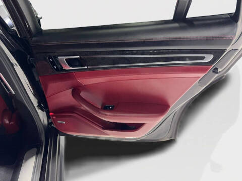 2018 Porsche Panamera