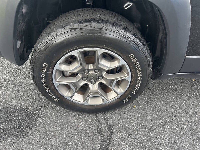 2022 Jeep Cherokee Trailhawk