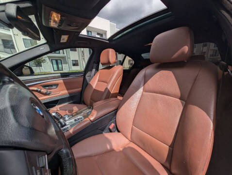 2013 BMW 5 Series 528i