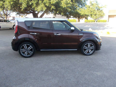2017 Kia Soul +