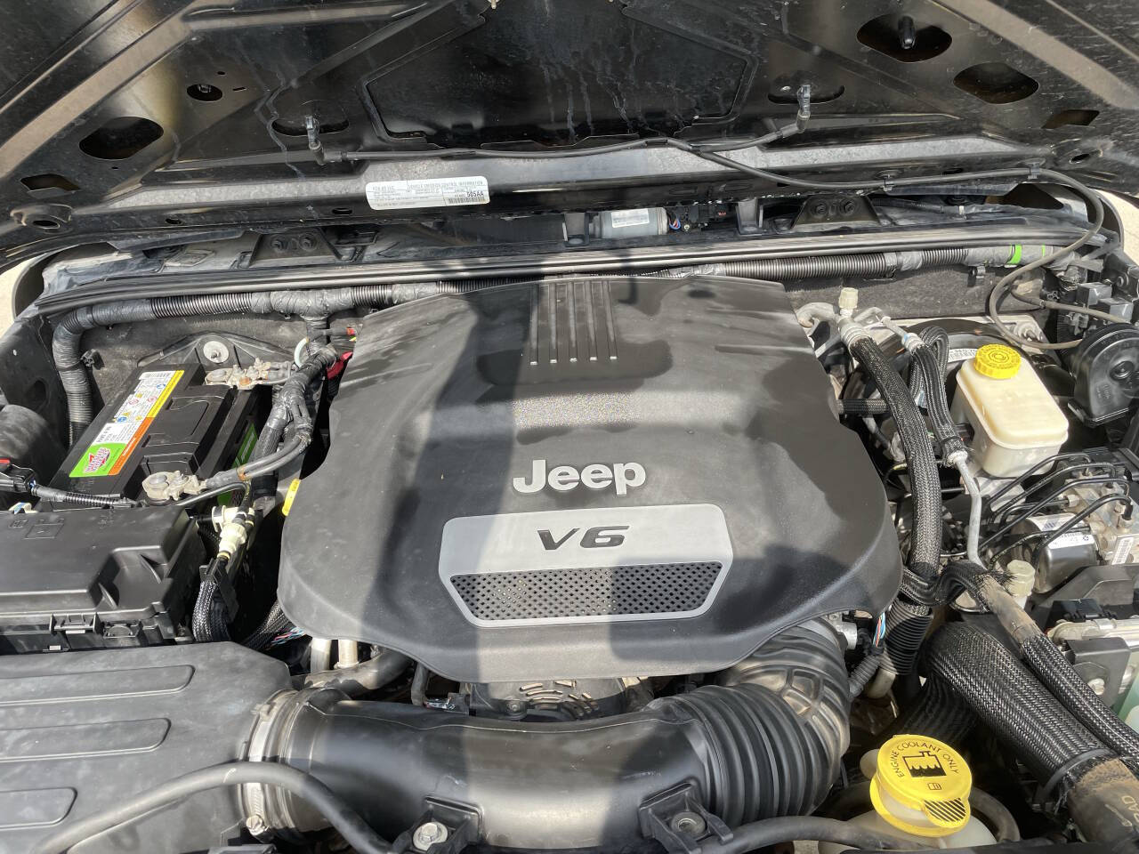 2016 Jeep Wrangler Unlimited Sport photo 9
