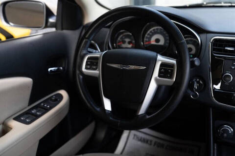 2011 Chrysler 200 Touring