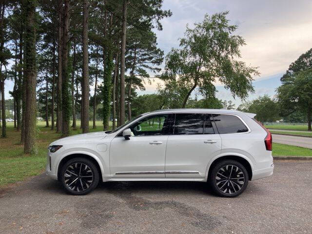 2025 Volvo XC90 T8 Plus Bright Theme 7P