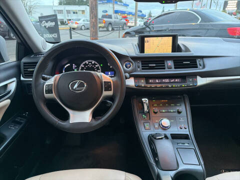 2011 Lexus CT 200h Premium