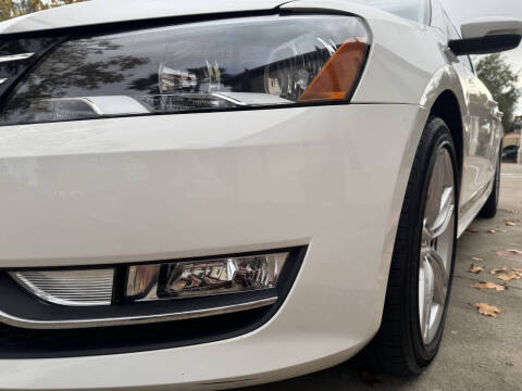 2015 Volkswagen Passat 1.8T SE