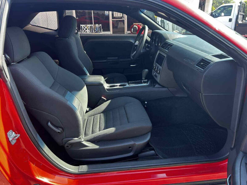 2010 Dodge Challenger SE