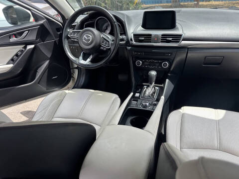 2018 Mazda MAZDA3 Grand Touring