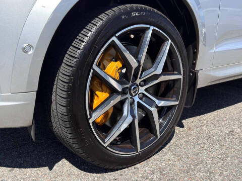 2021 Volvo XC60 Recharge T8 Polestar Engineered