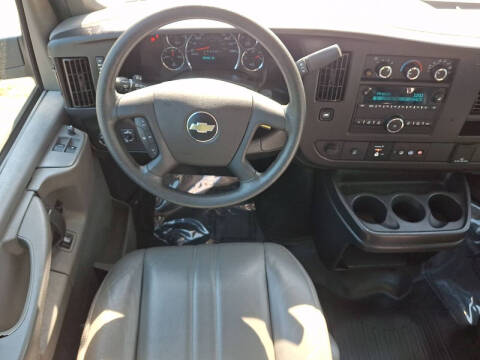 2022 Chevrolet Express 2500