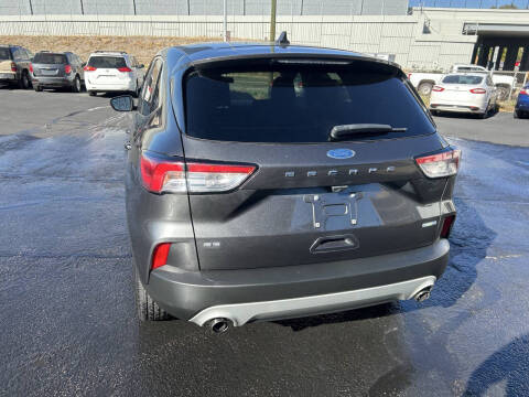 2020 Ford Escape SE