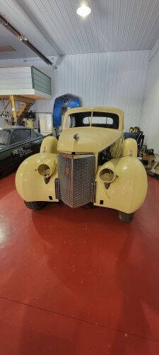 1937 Cadillac Fleetwood