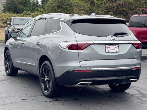 2023 Buick Enclave Essence