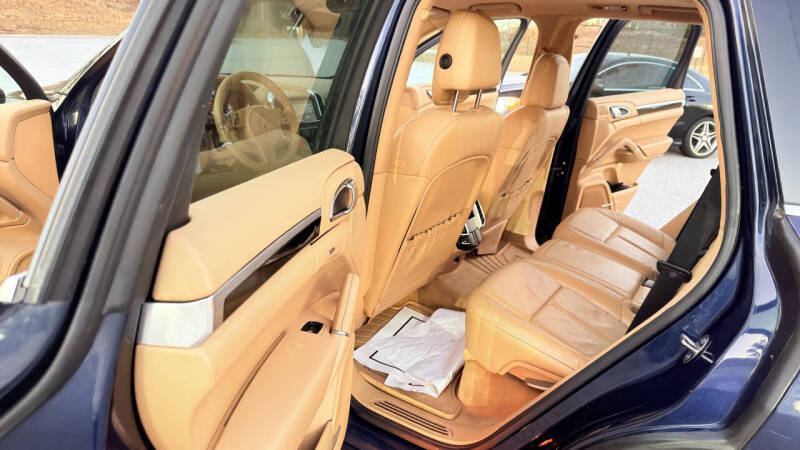 2011 Porsche Cayenne Tiptronic