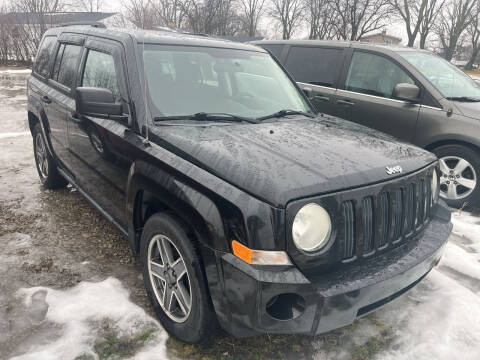 2009 Jeep Patriot for sale at HEDGES USED CARS in Carleton MI