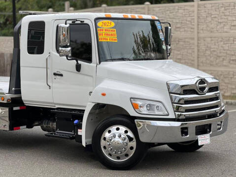 2025 Hino L6