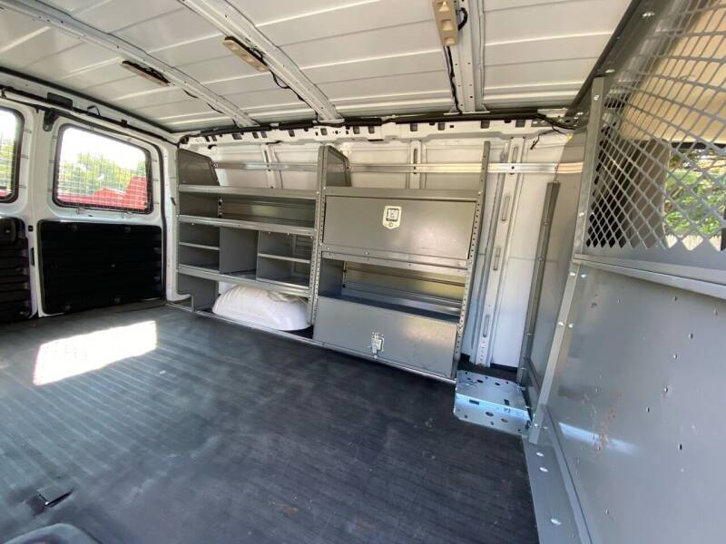 2017 Chevrolet Express 2500