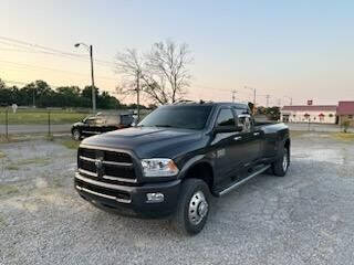 2017 RAM Ram 3500 Pickup Laramie photo 2