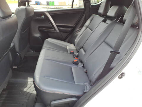 2017 Toyota RAV4 SE