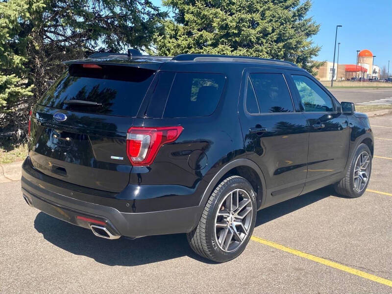 2016 Ford Explorer Sport