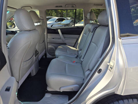 2012 Toyota Highlander SE