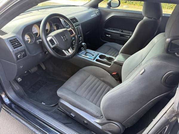 2014 Dodge Challenger SXT