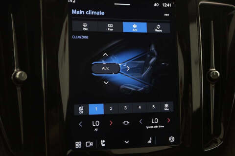 2023 Volvo XC60 B5 Plus Bright Theme