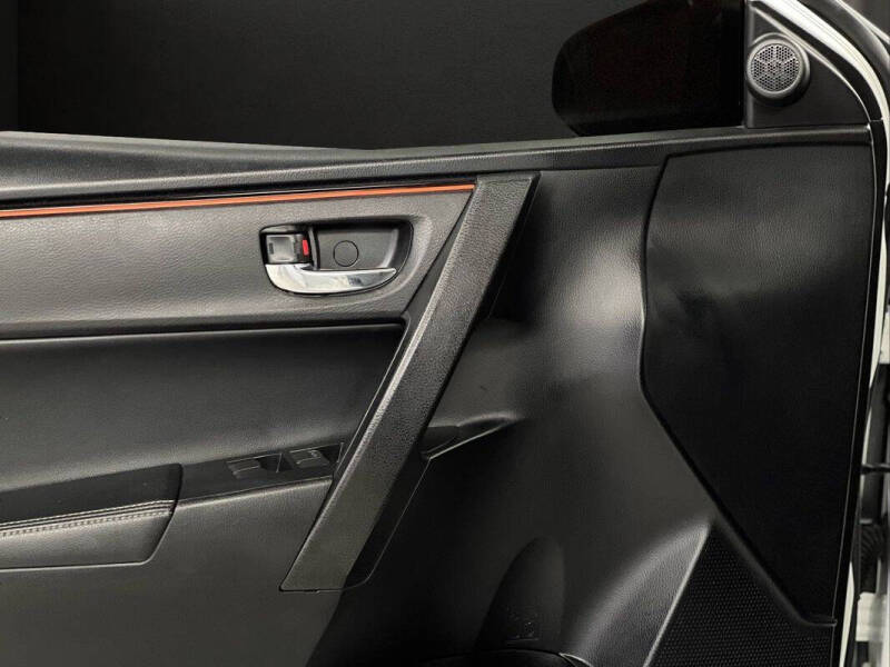 2018 Toyota Corolla SE