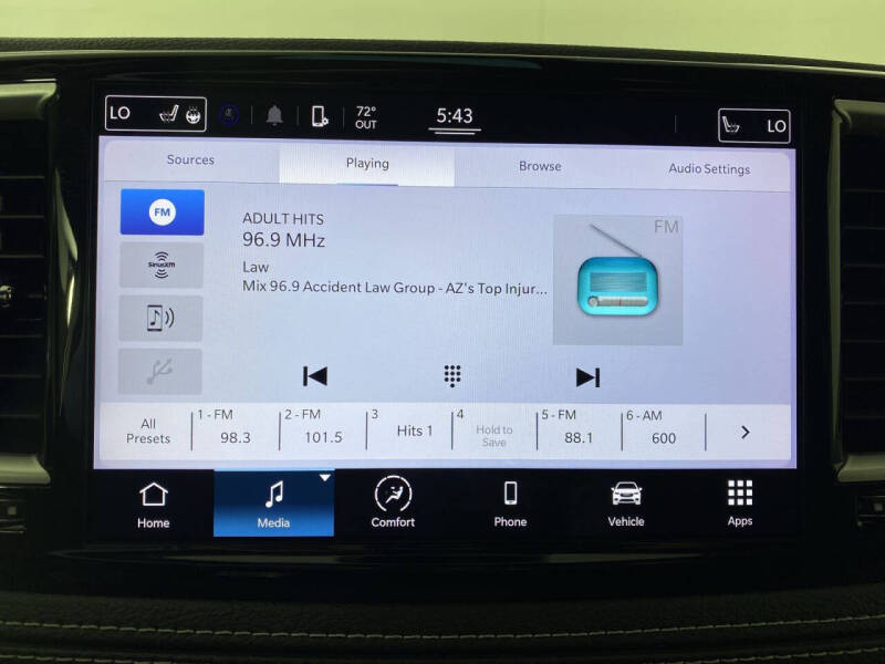 2022 Chrysler Pacifica Touring L