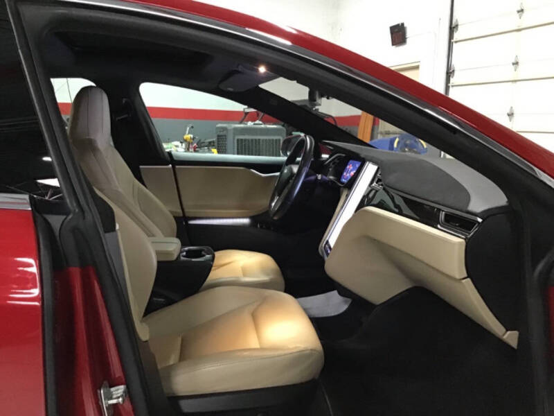 2015 Tesla Model S P85D