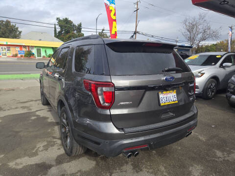 2018 Ford Explorer Sport