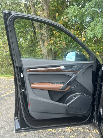 2020 Audi Q5 quattro Premium Plus 45 TFSI