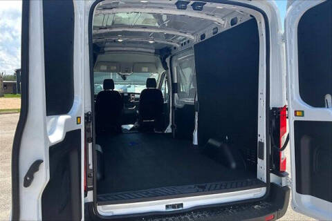 2025 Ford Transit 250