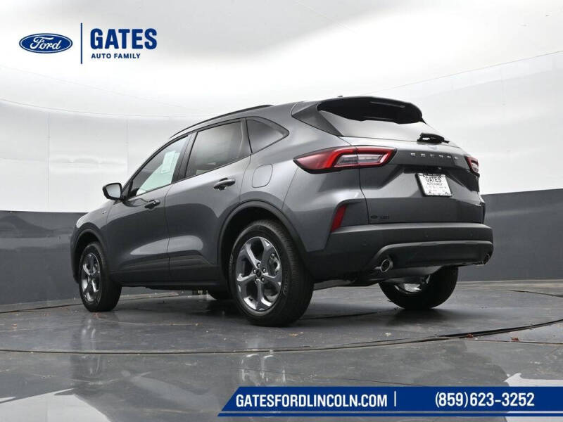 2026 Ford Escape Hybrid ST-Line Select