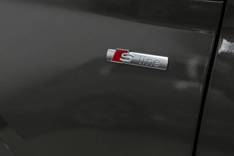 2024 Audi Q5 e quattro S line Prestg 55 TFSI