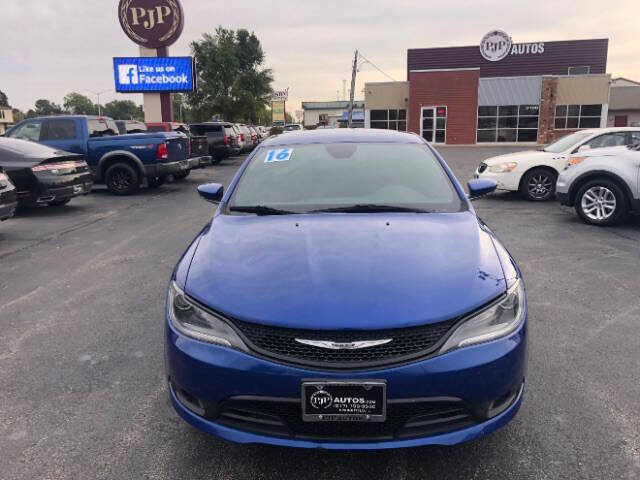 2016 Chrysler 200 S