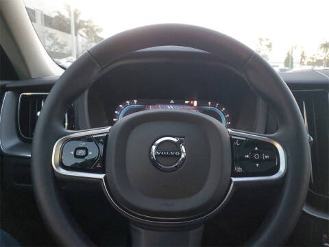 2025 Volvo XC60 B5 Plus Dark Theme