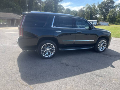 2017 Cadillac Escalade Luxury