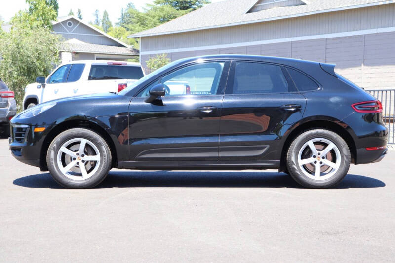 2017 Porsche Macan