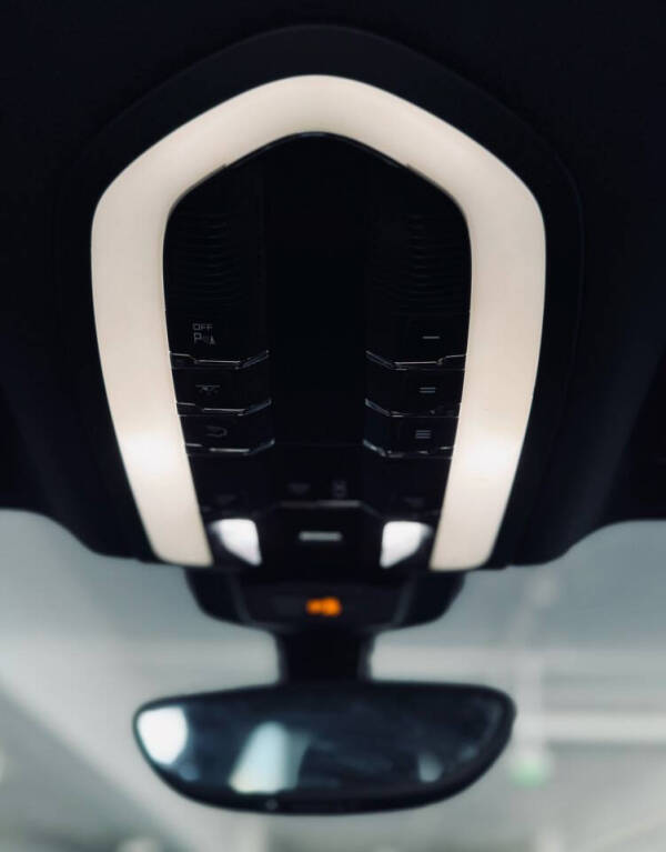 2015 Porsche Macan S