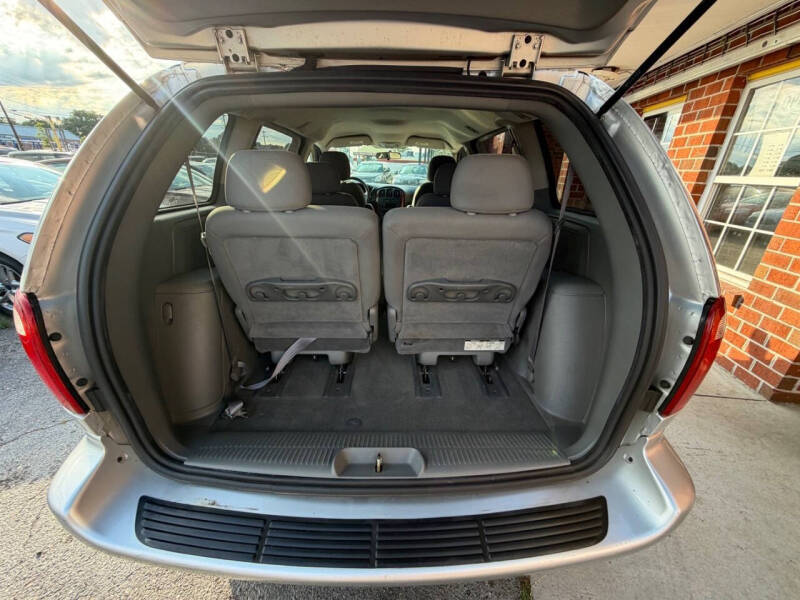 2006 Chrysler Town and Country