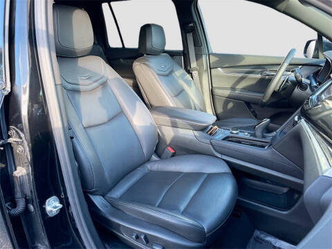 2025 Cadillac XT6 Sport