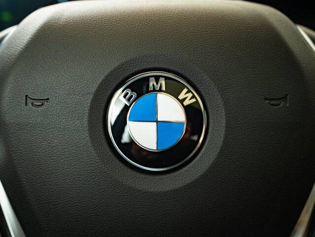 2024 BMW 3 Series 330i xDrive