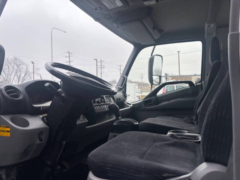 2017 Hino Landscape Truck